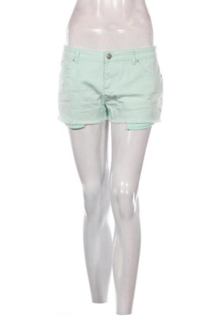Damen Shorts Clockhouse, Größe M, Farbe Grün, Preis € 10,00