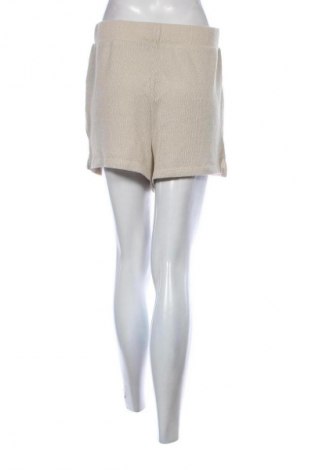 Γυναικείο κοντό παντελόνι Esmara, Μέγεθος M, Χρώμα Εκρού, Τιμή 9,72 €