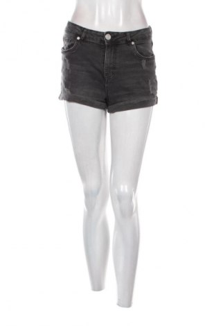 Дамски къс панталон Fb Sister, Размер S, Цвят Черен, Цена 13,99 лв.