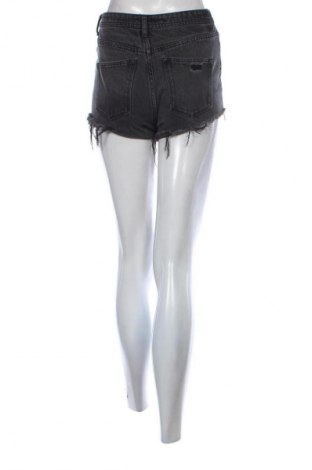 Γυναικείο κοντό παντελόνι H&M, Μέγεθος S, Χρώμα Μαύρο, Τιμή 9,72 €
