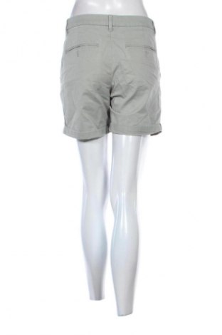 Дамски къс панталон H&M L.O.G.G., Размер L, Цвят Зелен, Цена 19,55 лв.