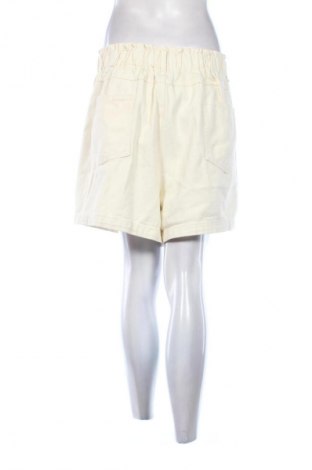 Dámske kraťasy  In the style, Veľkosť 3XL, Farba Kremová, Cena  10,00 €