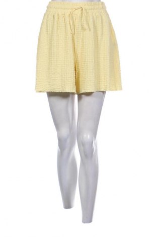 Damen Shorts LC Waikiki, Größe M, Farbe Gelb, Preis € 19,95