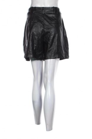 Damskie szorty Naf Naf, Rozmiar S, Kolor Czarny, Cena 46,99 zł