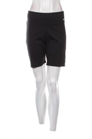 Pantaloni scurți de femei Nike, Mărime XL, Culoare Negru, Preț 89,47 Lei