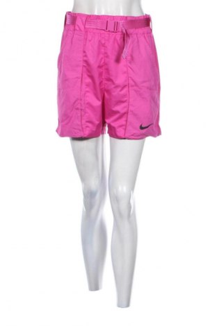 Дамски къс панталон Nike, Размер S, Цвят Лилав, Цена 35,21 лв.