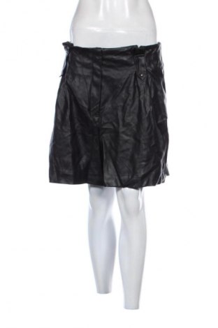 Γυναικείο κοντό παντελόνι ONLY, Μέγεθος XL, Χρώμα Μαύρο, Τιμή 9,99 €