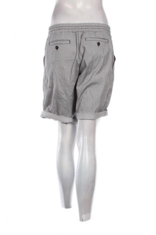 Дамски къс панталон Opus, Размер M, Цвят Сив, Цена 23,99 лв.
