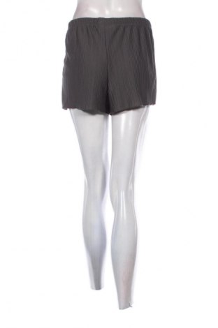 Дамски къс панталон Page One, Размер M, Цвят Сив, Цена 15,99 лв.