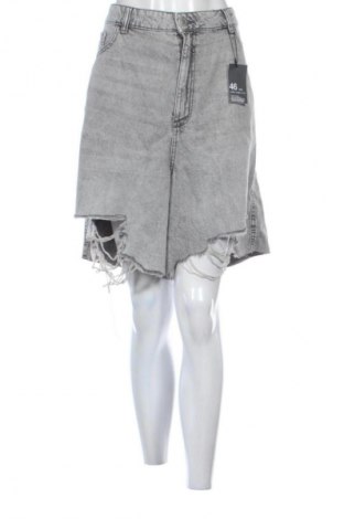 Дамски къс панталон Primark, Размер XXL, Цвят Сив, Цена 31,28 лв.