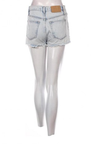 Γυναικείο κοντό παντελόνι Pull&Bear, Μέγεθος S, Χρώμα Μπλέ, Τιμή 9,72 €