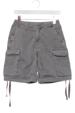 Pantaloni scurți de femei Pull&Bear, Mărime XS, Culoare Gri, Preț 51,45 Lei