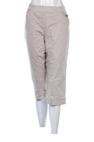 Дамски къс панталон Raphaela By Brax, Размер XL, Цвят Бежов, Цена 27,99 лв.