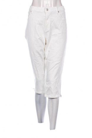 Дамски къс панталон S.Oliver, Размер 3XL, Цвят Бял, Цена 27,99 лв.