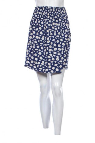 Дамски къс панталон SHEIN, Размер 4XL, Цвят Многоцветен, Цена 12,99 лв.