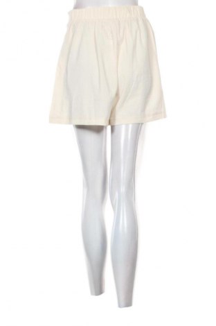 Pantaloni scurți de femei SHEIN, Mărime S, Culoare Ecru, Preț 50,00 Lei