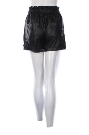 Dámske kraťasy  Sassy Classy, Veľkosť L, Farba Čierna, Cena  17,39 €