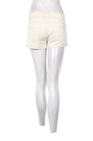 Damskie szorty Sinsay, Rozmiar L, Kolor ecru, Cena 35,99 zł