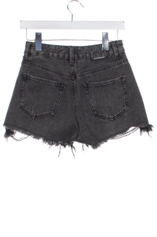 Damen Shorts Stradivarius, Größe XS, Farbe Grau, Preis € 9,72