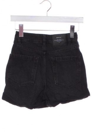 Pantaloni scurți de femei Stradivarius, Mărime XXS, Culoare Negru, Preț 51,45 Lei