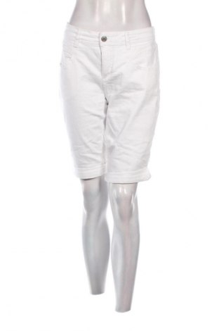 Pantaloni scurți de femei Street One, Mărime L, Culoare Alb, Preț 81,99 Lei