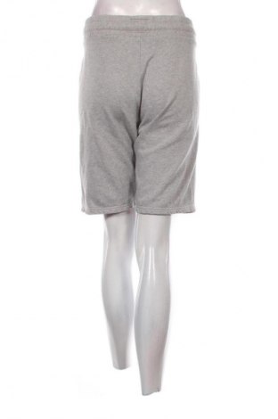 Γυναικείο κοντό παντελόνι Superdry, Μέγεθος XL, Χρώμα Γκρί, Τιμή 17,00 €