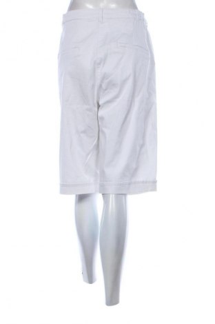 Γυναικείο κοντό παντελόνι Unbranded, Μέγεθος XXL, Χρώμα Λευκό, Τιμή 10,00 €