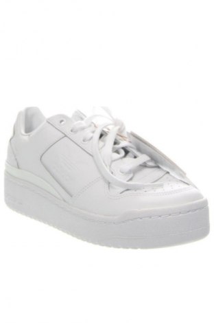 Încălțăminte de damă Adidas, Mărime 40, Culoare Alb, Preț 468,99 Lei