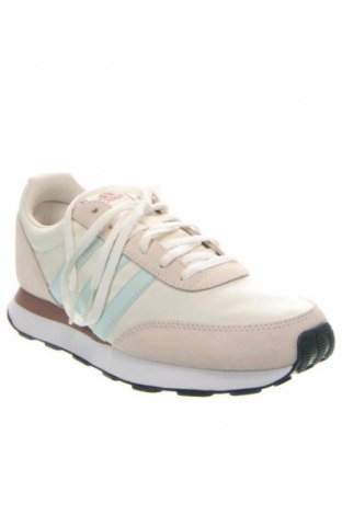 Încălțăminte de damă Adidas, Mărime 39, Culoare Alb, Preț 519,99 Lei