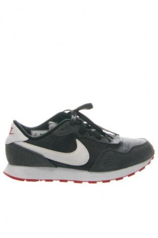 Dámske topánky  Nike, Veľkosť 36, Farba Viacfarebná, Cena  59,95 €