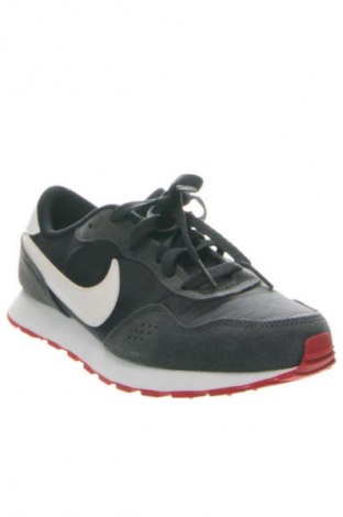 Dámske topánky  Nike, Veľkosť 36, Farba Viacfarebná, Cena  59,95 €