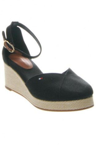 Дамски обувки Tommy Hilfiger, Размер 38, Цвят Черен, Цена 35,79 €