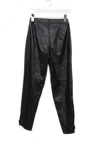 Дамски панталон Amisu, Размер XS, Цвят Черен, Цена 12,99 лв.