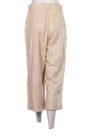 Дамски панталон BOSS, Размер M, Цвят Бежов, Цена 107,99 лв.