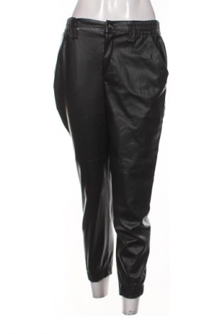 Pantaloni de femei Bershka, Mărime L, Culoare Negru, Preț 77,17 Lei