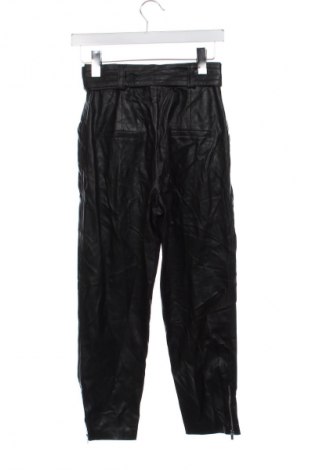 Pantaloni de femei Bershka, Mărime XS, Culoare Negru, Preț 50,99 Lei