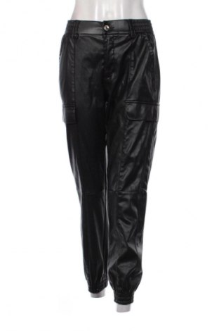 Дамски панталон Bershka, Размер S, Цвят Черен, Цена 20,99 лв.