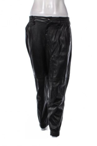 Damenhose Bershka, Größe L, Farbe Schwarz, Preis € 14,91