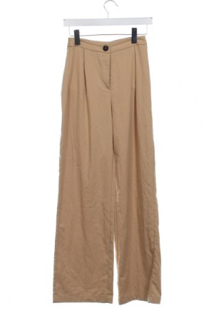 Дамски панталон Bershka, Размер XS, Цвят Бежов, Цена 29,33 лв.