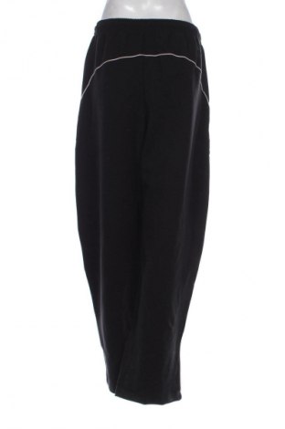 Pantaloni de femei Cropp, Mărime M, Culoare Negru, Preț 245,00 Lei