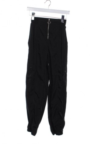 Damenhose Cropp, Größe XXS, Farbe Schwarz, Preis 13,99 €