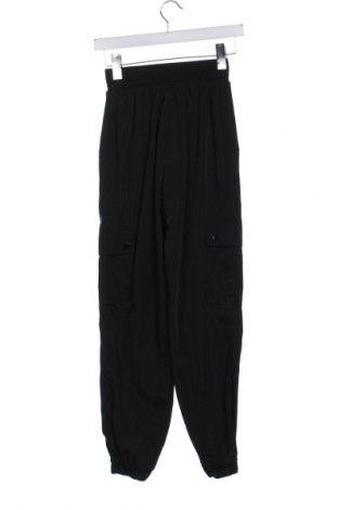 Damenhose Cropp, Größe XXS, Farbe Schwarz, Preis 13,99 €