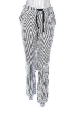 Дамски панталон Esmara, Размер M, Цвят Многоцветен, Цена 29,33 лв.