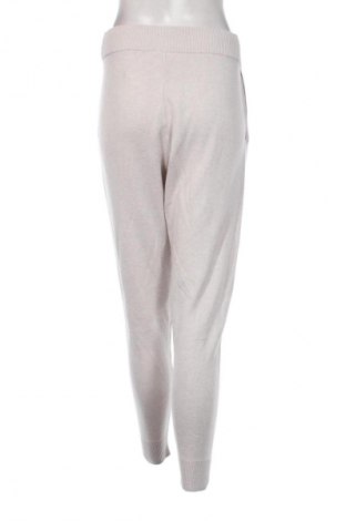 Дамски панталон Essentials, Размер L, Цвят Бежов, Цена 17,99 лв.