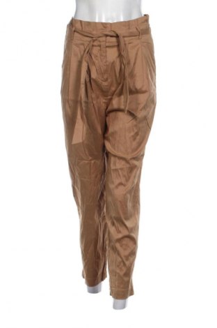 Γυναικείο παντελόνι Hallhuber, Μέγεθος M, Χρώμα  Μπέζ, Τιμή 15,99 €