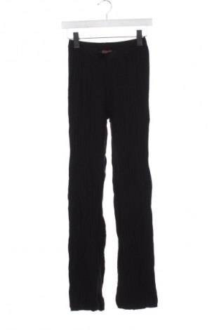 Γυναικείο παντελόνι Louis Feraud, Μέγεθος XS, Χρώμα Μαύρο, Τιμή 18,99 €