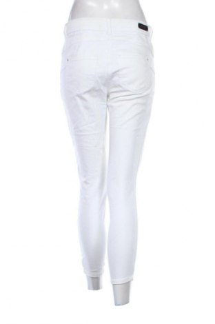 Дамски панталон Madeleine, Размер M, Цвят Сребрист, Цена 28,99 лв.