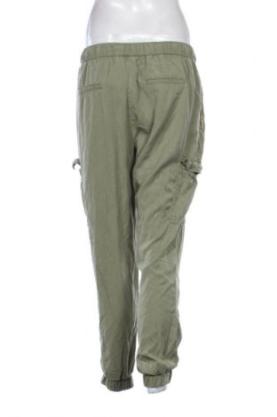 Dámske nohavice Mohito, Veľkosť L, Farba Zelená, Cena  15,00 €