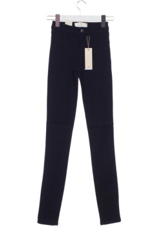 Damskie spodnie Pieces, Rozmiar XS, Kolor Niebieski, Cena 166,99 zł