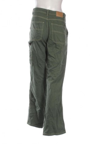 Γυναικείο παντελόνι Pull&Bear, Μέγεθος M, Χρώμα Πράσινο, Τιμή 9,99 €